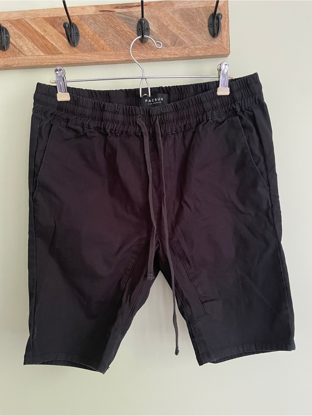 PacSun Men's Black Elastic Waist Athletic Shorts
